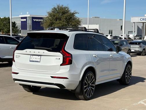 2026 Volvo XC90 B6 Ultra Dark Theme 7-Seater