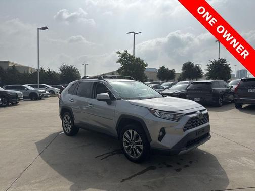 Silver Sky Metallic 2019 Toyota RAV4 Limited