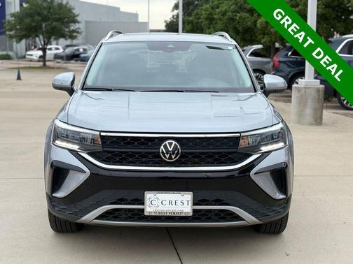 Pyrite Silver Metallic 2022 Volkswagen Taos 1.5T SE Panoramic Sunroof Package