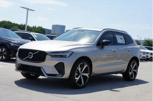 2025 Volvo XC60 B5 Ultra