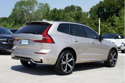 2025 Volvo XC60 B5 Ultra