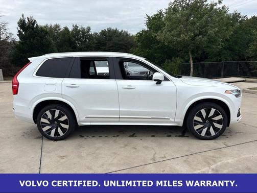 Crystal White Metallic 2023 Volvo XC90 Recharge Plug-In Hybrid Ultimate