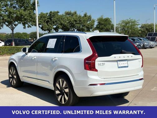 Crystal White Metallic 2023 Volvo XC90 Recharge Plug-In Hybrid Ultimate