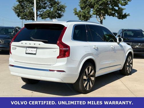 Crystal White Metallic 2023 Volvo XC90 Recharge Plug-In Hybrid Ultimate