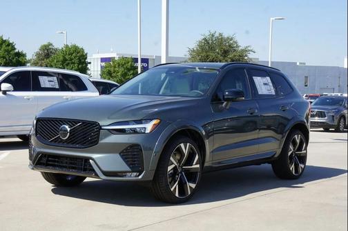 2026 Volvo XC60 B5 Ultra