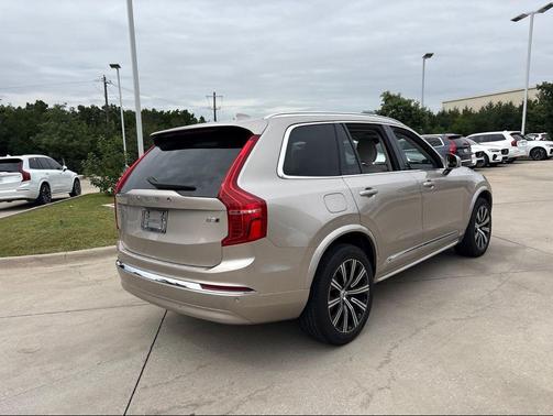 Bright Dusk Metallic 2025 Volvo XC90 B5 AWD