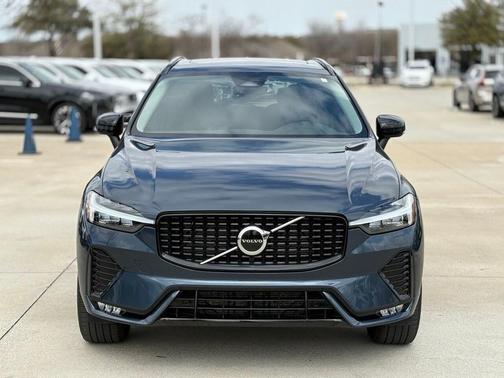 2025 Volvo XC60 B5 AWD