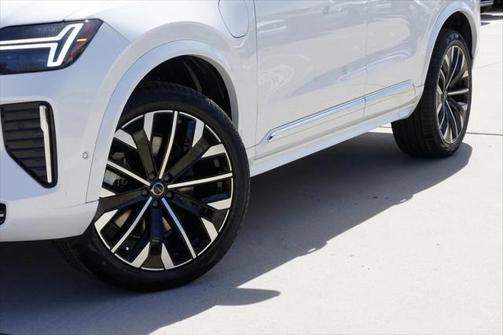 2025 Volvo XC90 Plug-In Hybrid T8 (2025.5) Ultra 7-Seater
