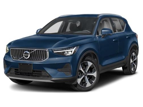 2025 Volvo XC40 B5 Ultra Dark Theme