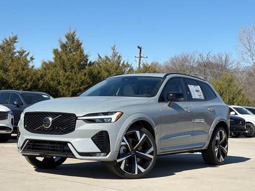 2026 Volvo XC60 B5 Ultra