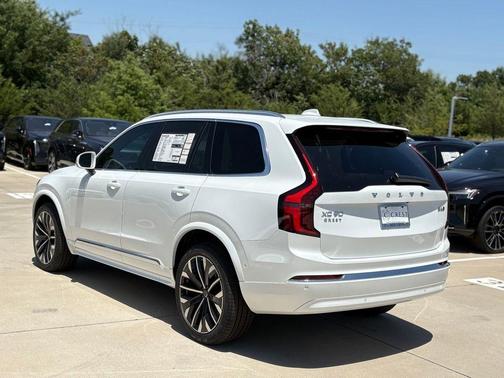 Crystal White 2026 Volvo XC90 B6 Ultra 7-Seater