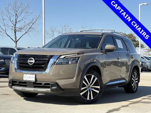 2023 Nissan Pathfinder Platinum
