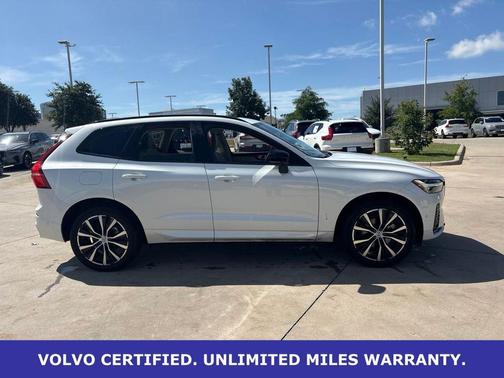 Crystal White Metallic 2024 Volvo XC60 B5 Plus Dark Theme
