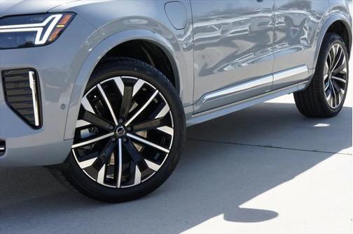 2025 Volvo XC90 Plug-In Hybrid T8 (2025.5) Ultra 7-Seater