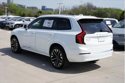2025 Volvo XC90 Plug-In Hybrid T8 (2025.5) Plus 7-Seater