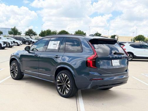 Denim Blue 2026 Volvo XC90 B6 Ultra Dark Theme 6-Seater