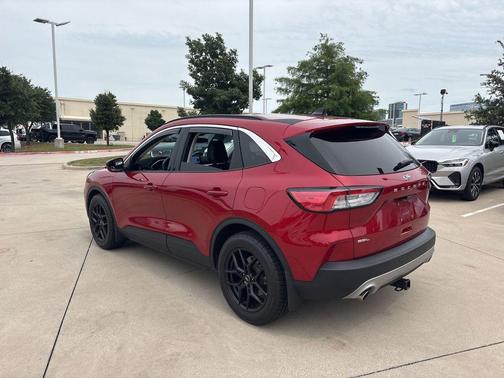Rapid Red Metallic Tinted Clearcoat 2022 Ford Escape SEL