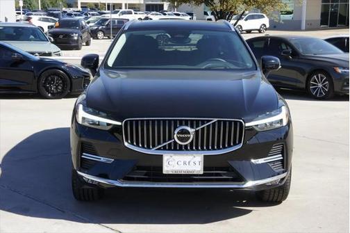 2023 Volvo XC60 B5 Ultimate Bright Theme