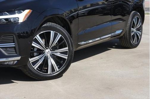 2023 Volvo XC60 B5 Ultimate Bright Theme