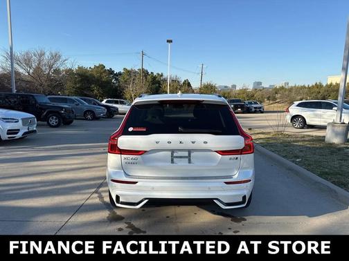 2024 Volvo XC60 B5 AWD