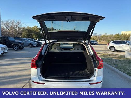 2024 Volvo XC60 B5 AWD