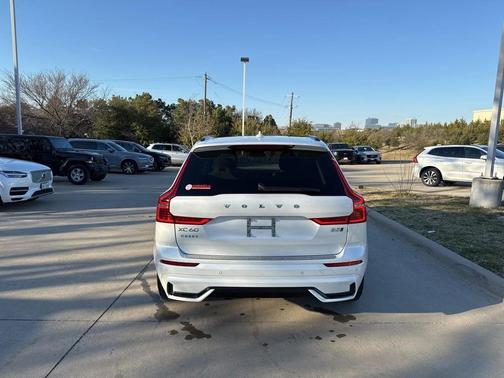 2024 Volvo XC60 B5 AWD