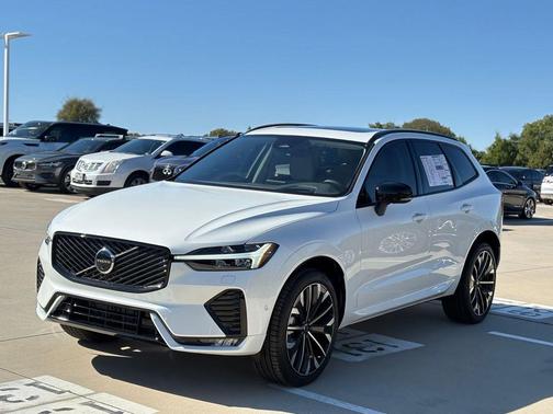 2026 Volvo XC60 B5 Ultra