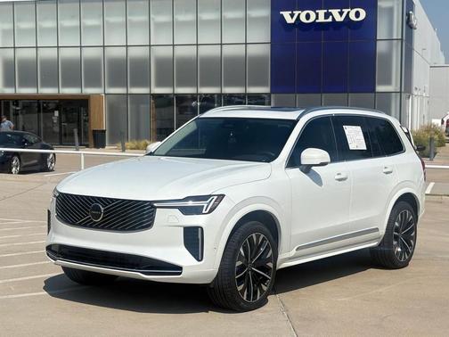 2025 Volvo XC90 B6 Plus 7-Seater