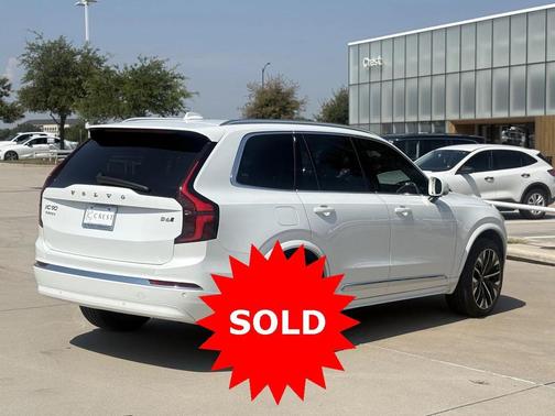 2025 Volvo XC90 B6 Plus 7-Seater