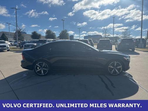 2023 Volvo S60 B5 Dark Theme