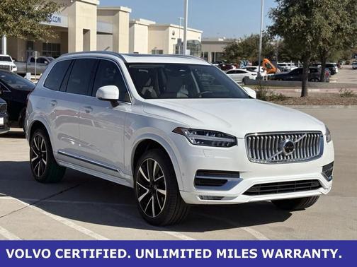 2024 Volvo XC90 B5 Plus