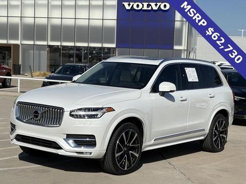 2024 Volvo XC90 B5 Plus