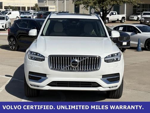 2024 Volvo XC90 B5 Plus