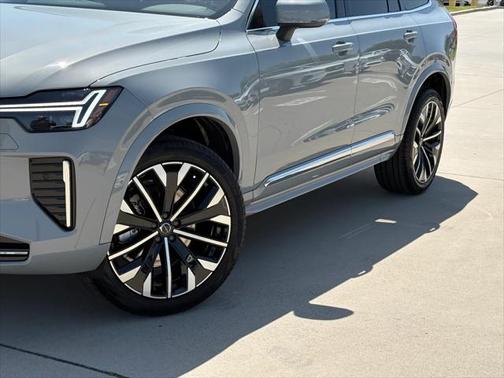 2025 Volvo XC90 B6 (2025.5) Core