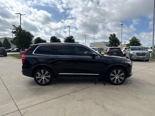 Onyx Black Metallic 2023 Volvo XC90 Recharge Plug-In Hybrid T8 Plus Bright Theme 7 Passenger