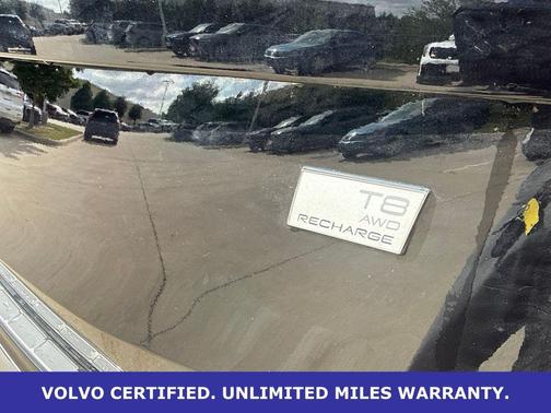 Onyx Black Metallic 2023 Volvo XC90 Recharge Plug-In Hybrid T8 Plus Bright Theme 7 Passenger