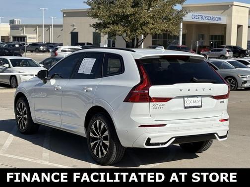 2025 Volvo XC60 B5 Plus