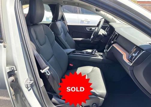 Vapour Grey Metallic 2025 Volvo S60 B5 Plus