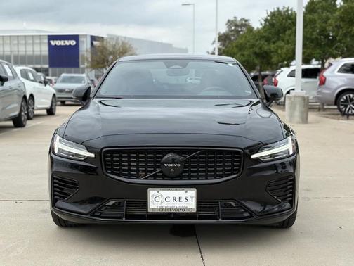 2023 Volvo S60 Recharge Plug-In Hybrid T8 Plus Black Edition