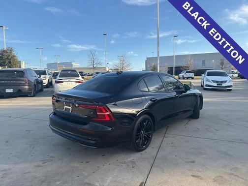 2023 Volvo S60 Recharge Plug-In Hybrid T8 Plus Black Edition