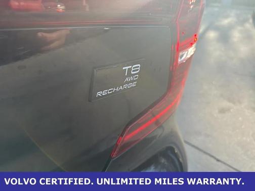 2023 Volvo S60 Recharge Plug-In Hybrid T8 Plus Black Edition