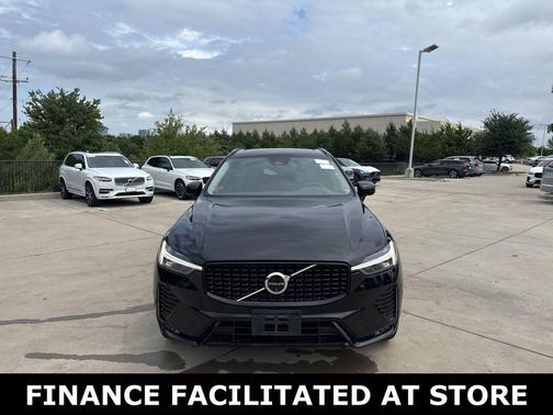 Onyx Black Metallic 2025 Volvo XC60 B5 Plus