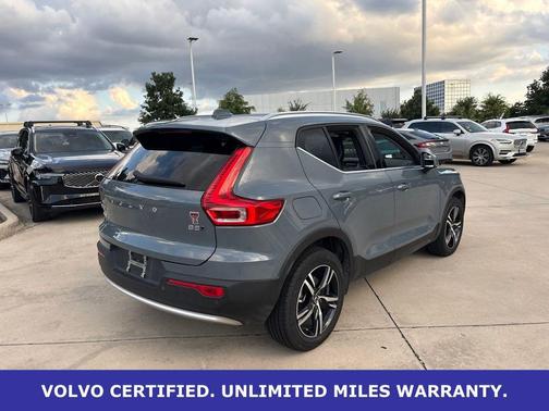 Thunder Gray Metallic 2023 Volvo XC40 B5 Plus Bright Theme