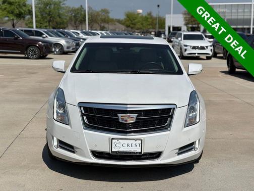 Crystal White Tricoat 2016 Cadillac XTS Premium