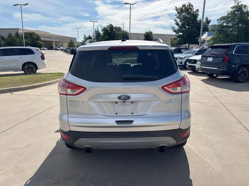 Ingot Silver 2016 Ford Escape SE