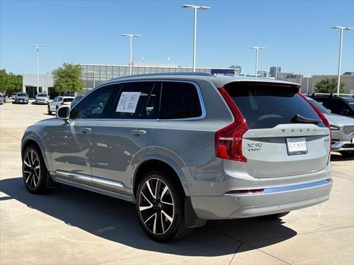 2024 Volvo XC90 B6 Plus Bright Theme