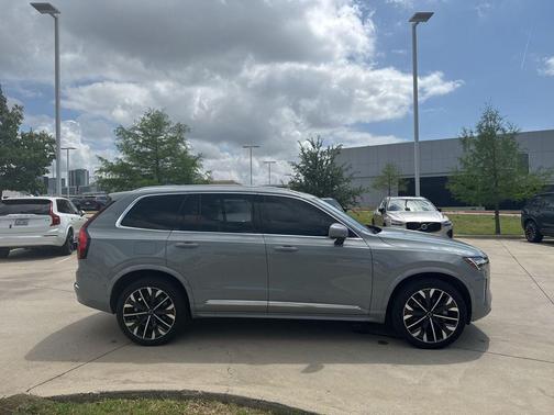 Grey 2025 Volvo XC90 B6 Plus 7-Seater