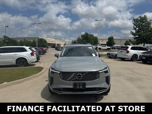 2025 Volvo XC90 B6 Plus 7-Seater