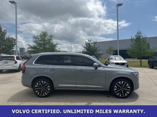2025 Volvo XC90 B6 Plus 7-Seater