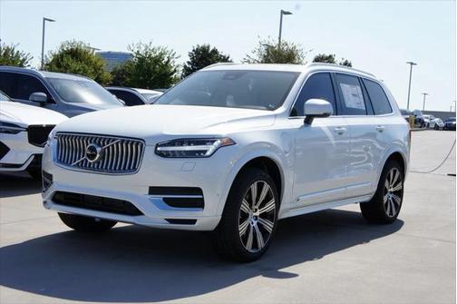 2025 Volvo XC90 Plug-In Hybrid T8 Plus 7-Seater